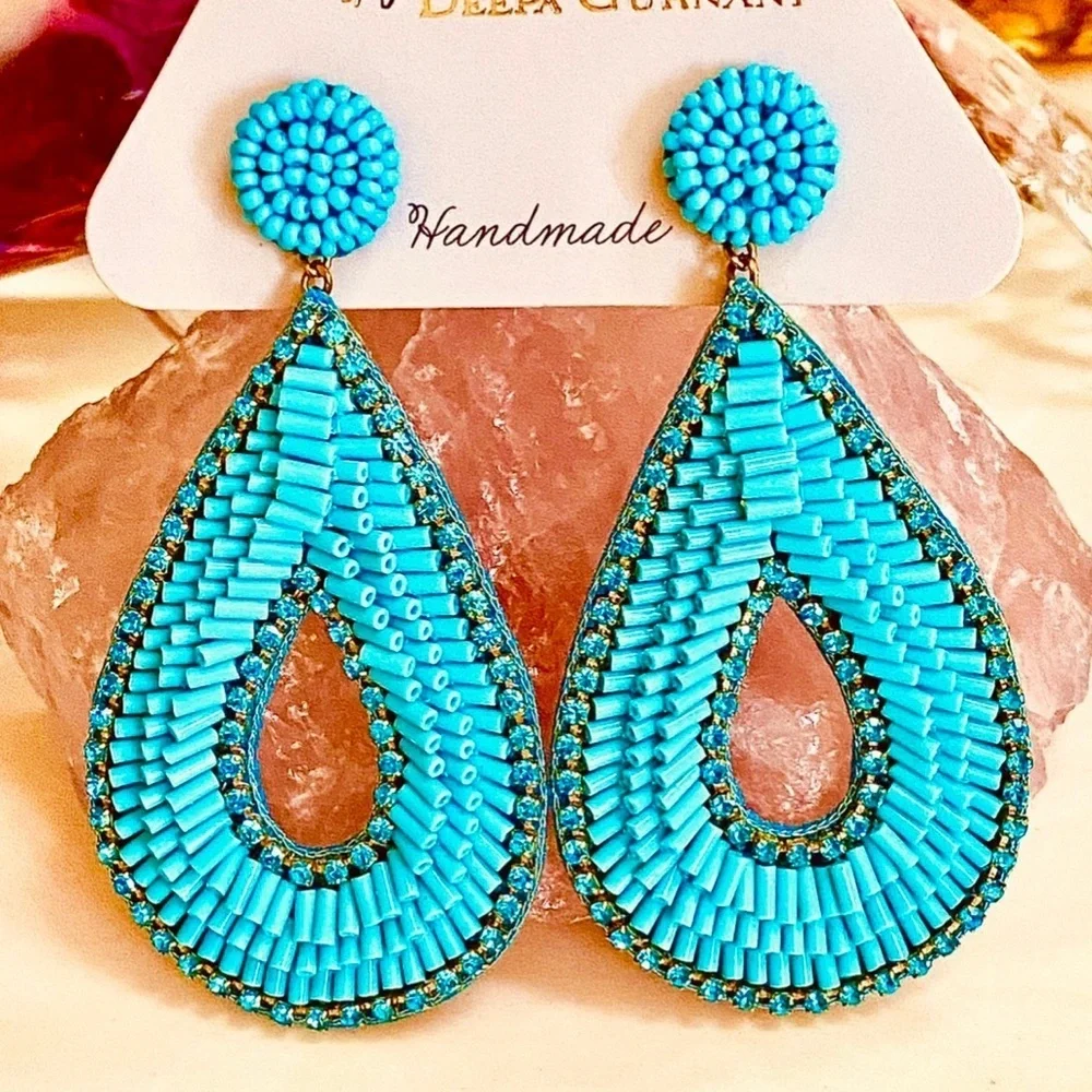 🌟 HOST PICK 🌟 Like New Anthropologie Deepa Gurnani Turquoise Hoop Chande… - Picture 14 of 15